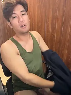 Titanryu online show from June 6, 2026, 2:27 am