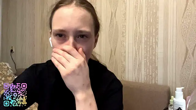 JayneJuly online show from April 27, 2026, 2:20 am