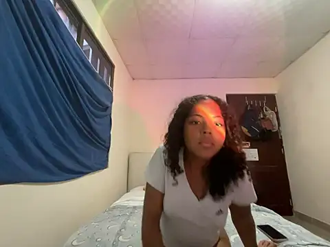 hottDiana online show from May 15, 2026, 1:56 am