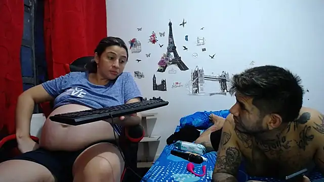 Snapshot of allison_maxtattoo_ chatting on May 2, 2026, 10:31 am allison maxtattoo online show from May 2, 2026, 10:31 am