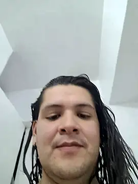 MatthewDavis  online show from April 18, 2026, 7:07 pm