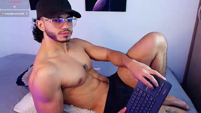 Snapshot of IamAxel03 chatting on June 10, 2026, 6:07 pm IamAxel03 online show from June 10, 2026, 6:07 pm
