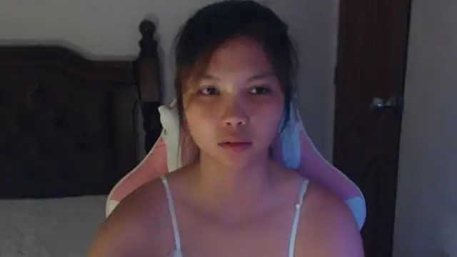 Snapshot of sweet_21_1 chatting on July 17, 2026, 5:07 pm sweet 21 1 online show from July 17, 2026, 5:07 pm