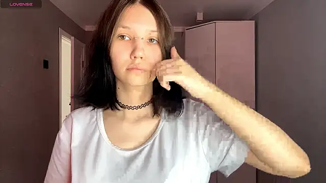 Snapshot of AmeliaMiotii chatting on April 18, 2026, 10:41 am AmeliaMiotii online show from April 18, 2026, 10:41 am