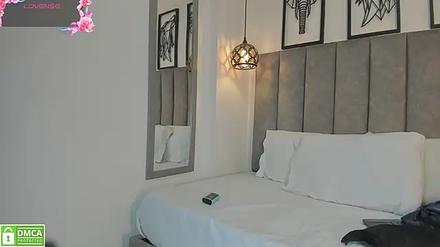 Snapshot of Natasha_Marin chatting on April 5, 2026, 7:44 pm Natasha Marin online show from April 5, 2026, 7:44 pm