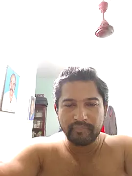 varun2184 online show from April 3, 2026, 6:17 pm