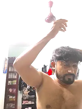 varun2184 online show from May 7, 2026, 6:13 pm