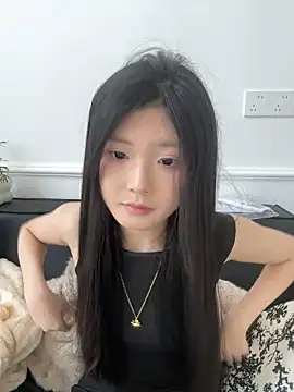 YouMi18 online show from April 1, 2026, 3:51 am