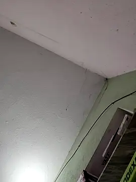 Snapshot of sweetcock180 chatting on March 27, 2026, 12:05 pm sweetcock180 online show from March 27, 2026, 12:05 pm