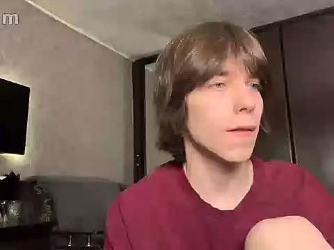 Snapshot of mason_silver chatting on April 4, 2026, 12:13 pm mason silver online show from April 4, 2026, 12:13 pm