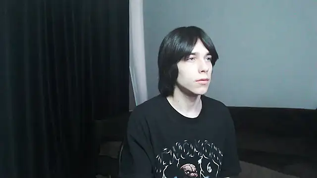 Snapshot of mason_silver chatting on April 13, 2026, 8:09 am mason silver online show from April 13, 2026, 8:09 am