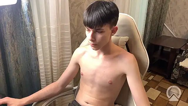 Snapshot of mason_silver chatting on July 15, 2026, 12:43 pm mason silver online show from July 15, 2026, 12:43 pm