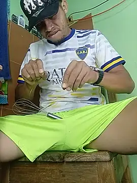 Snapshot of romeohotpig chatting on June 24, 2026, 5:17 am romeohotpig online show from June 24, 2026, 5:17 am