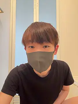 Snapshot of kazu_aeg chatting on April 1, 2026, 4:02 am kazu aeg online show from April 1, 2026, 4:02 am