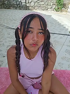 Snapshot of Pretty_karol chatting on May 23, 2026, 1:48 pm Pretty karol online show from May 23, 2026, 1:48 pm
