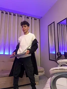 luch6oo9 online show from April 26, 2026, 4:43 am