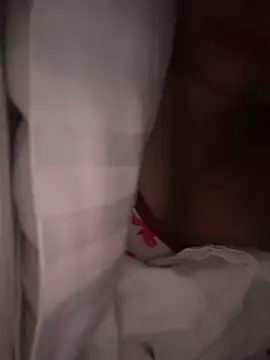 Snapshot of Annnnyy chatting on April 1, 2026, 2:47 pm Annnnyy online show from April 1, 2026, 2:47 pm