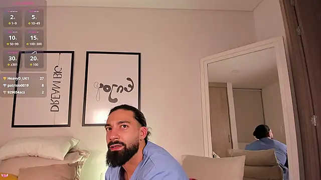 Max strong01 online show from May 15, 2026, 11:01 pm