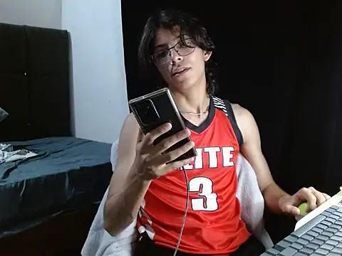 VazacGaming online show from April 21, 2026, 2:51 am