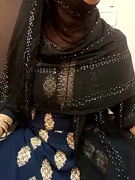 Miss Noor   online show from May 18, 2026, 7:47 am