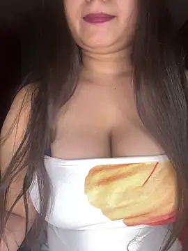 Snapshot of Sexy_aashi_Zx chatting on April 11, 2026, 10:25 pm Sexy aashi Zx online show from April 11, 2026, 10:25 pm