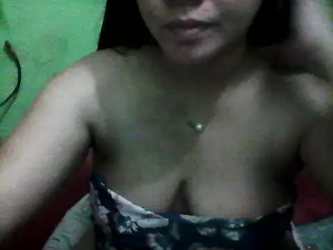 Snapshot of sweety_honey27 chatting on April 1, 2026, 1:01 pm sweety honey27 online show from April 1, 2026, 1:01 pm