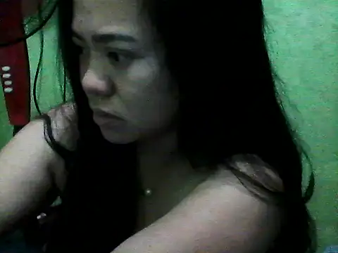 Snapshot of sweety_honey27 chatting on April 3, 2026, 6:17 pm sweety honey27 online show from April 3, 2026, 6:17 pm