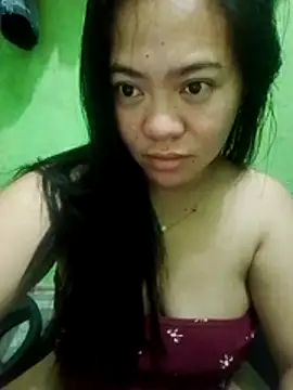 Snapshot of sweety_honey27 chatting on April 8, 2026, 5:35 pm sweety honey27 online show from April 8, 2026, 5:35 pm