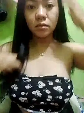 Snapshot of sweety_honey27 chatting on April 10, 2026, 6:34 pm sweety honey27 online show from April 10, 2026, 6:34 pm
