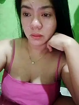 Snapshot of sweety_honey27 chatting on April 14, 2026, 6:25 pm sweety honey27 online show from April 14, 2026, 6:25 pm