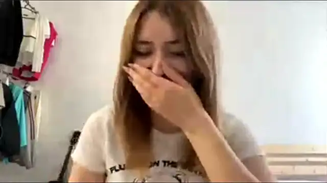CassiPlacido online show from April 18, 2026, 8:18 am