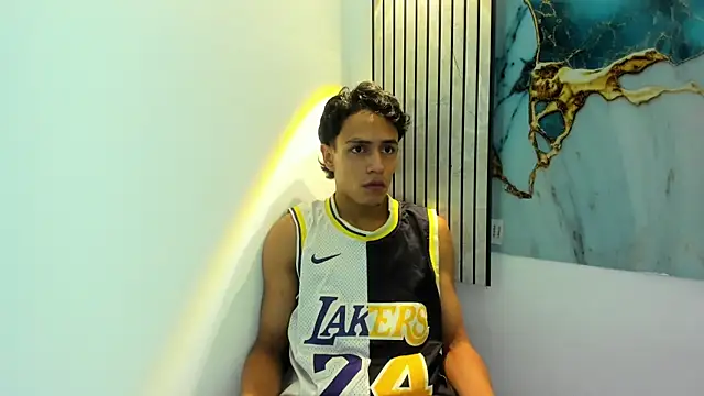 Snapshot of MILLER_SANZ chatting on April 7, 2026, 12:27 pm MILLER SANZ online show from April 7, 2026, 12:27 pm