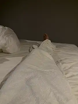 Snapshot of tanhualang001 chatting on April 1, 2026, 1:06 am tanhualang001 online show from April 1, 2026, 1:06 am