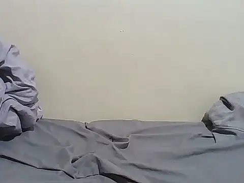 BOOBQUEEN25 online show from April 10, 2026, 6:29 am