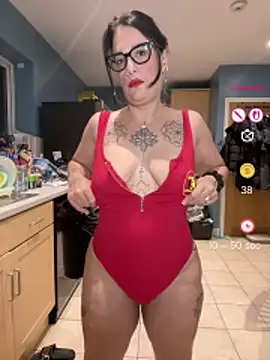 Snapshot of IvyBelleMilf chatting on May 10, 2026, 9:09 pm IvyBelleMilf online show from May 10, 2026, 9:09 pm