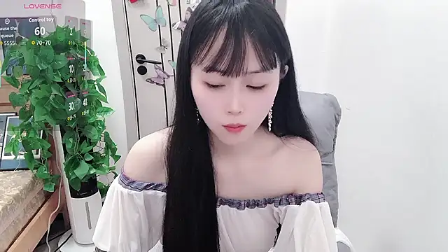 Dear-yuner online show from May 25, 2026, 12:27 am