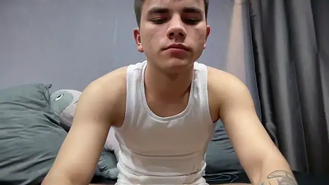 MaxWoolf online show from April 3, 2026, 2:26 pm