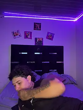 Snapshot of lunaa_love chatting on March 31, 2026, 12:23 am lunaa love online show from March 31, 2026, 12:23 am