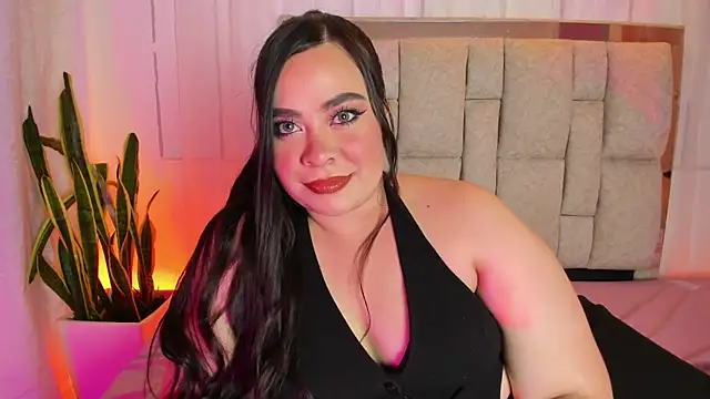 Snapshot of CatalinaReyexxx chatting on April 21, 2026, 7:14 am CatalinaReyexxx online show from April 21, 2026, 7:14 am