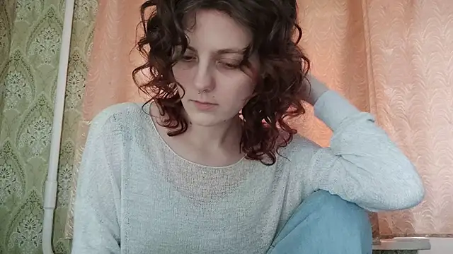 ShirleyNibbs online show from April 4, 2026, 2:03 pm