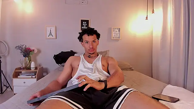 Snapshot of dominik_drake chatting on May 7, 2026, 12:43 pm dominik drake online show from May 7, 2026, 12:43 pm