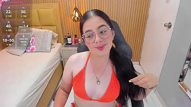 Snapshot of SAMANTHAFIORE2 chatting on May 8, 2026, 7:41 pm SAMANTHAFIORE2 online show from May 8, 2026, 7:41 pm