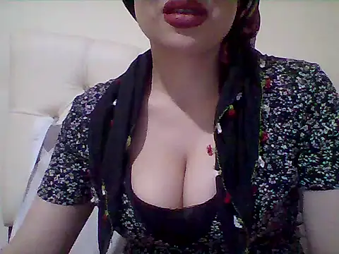 Snapshot of busex25 chatting on April 11, 2026, 9:19 pm busex25 online show from April 11, 2026, 9:19 pm