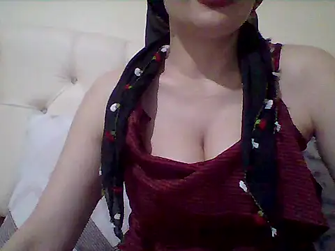 Snapshot of busex25 chatting on April 12, 2026, 8:58 pm busex25 online show from April 12, 2026, 8:58 pm