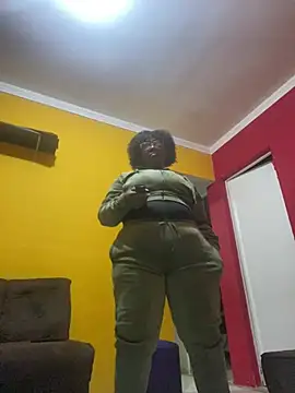 BoobsQueeen online show from June 26, 2026, 12:15 am
