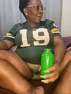 BoobsQueeen online show from July 31, 2026, 11:26 pm
