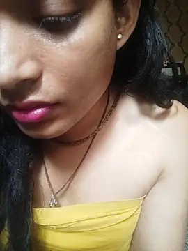 SweetTsAngel online show from May 21, 2026, 8:32 am