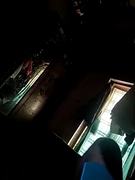 EagerGarment online show from April 13, 2026, 3:56 am