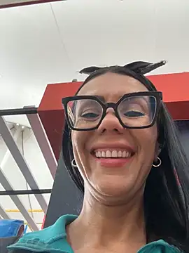 SofiParma online show from April 24, 2026, 8:00 pm