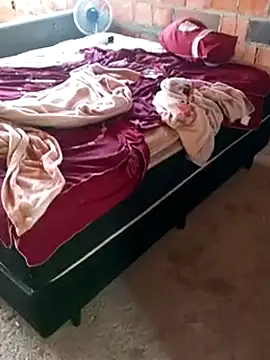 Snapshot of menina______veneno chatting on April 3, 2026, 12:25 pm menina veneno online show from April 3, 2026, 12:25 pm